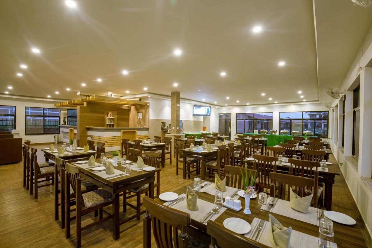 Vision Safari Pvt Ltd Ξενοδοχείο Sauraha Εξωτερικό φωτογραφία
