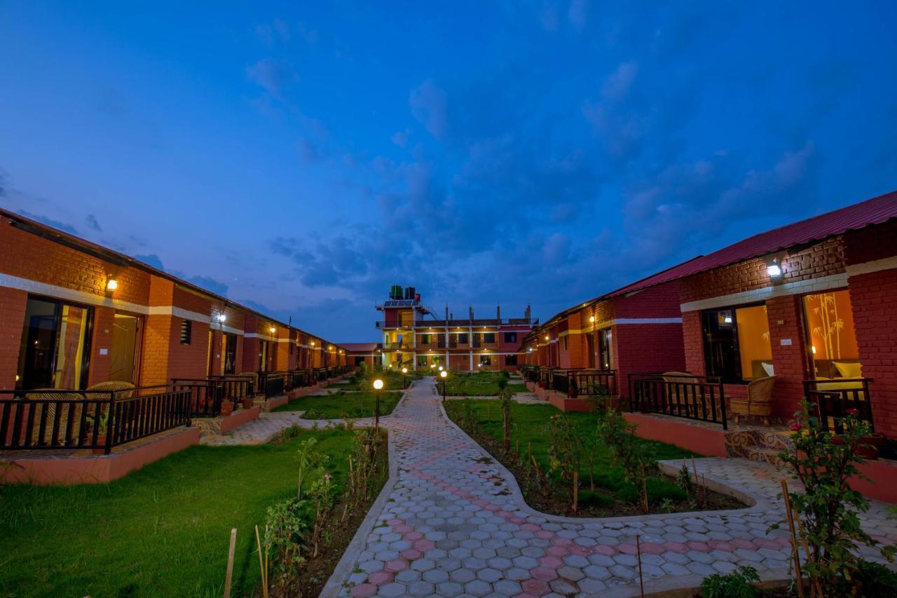 Vision Safari Pvt Ltd Ξενοδοχείο Sauraha Εξωτερικό φωτογραφία