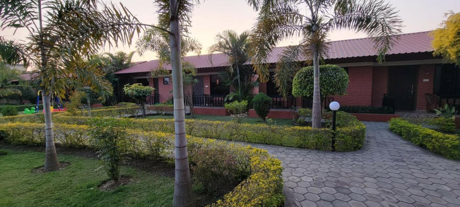 Vision Safari Pvt Ltd Ξενοδοχείο Sauraha Εξωτερικό φωτογραφία