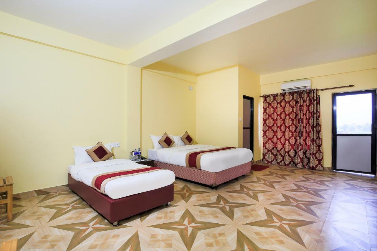 Vision Safari Pvt Ltd Ξενοδοχείο Sauraha Εξωτερικό φωτογραφία