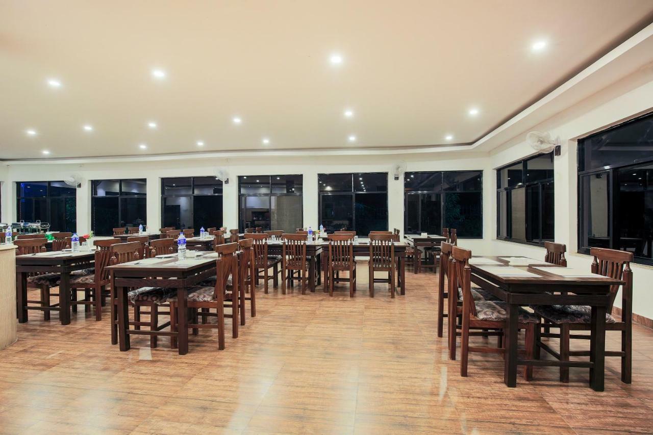 Vision Safari Pvt Ltd Ξενοδοχείο Sauraha Εξωτερικό φωτογραφία